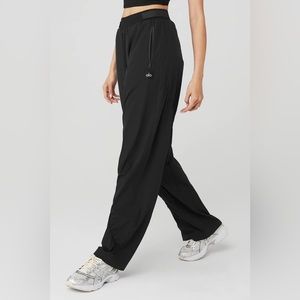 Alo High-Waist Elevation Trouser